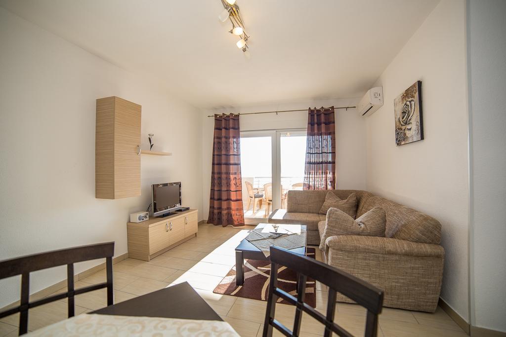 Apartments Kati Omiš Eksteriør billede
