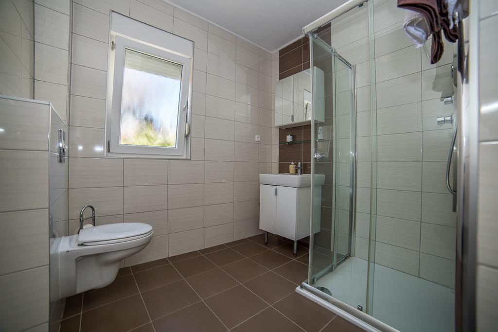 Apartments Kati Omiš Eksteriør billede