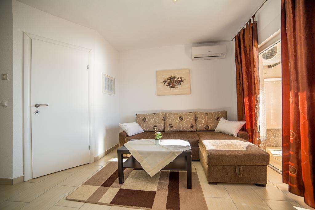 Apartments Kati Omiš Eksteriør billede