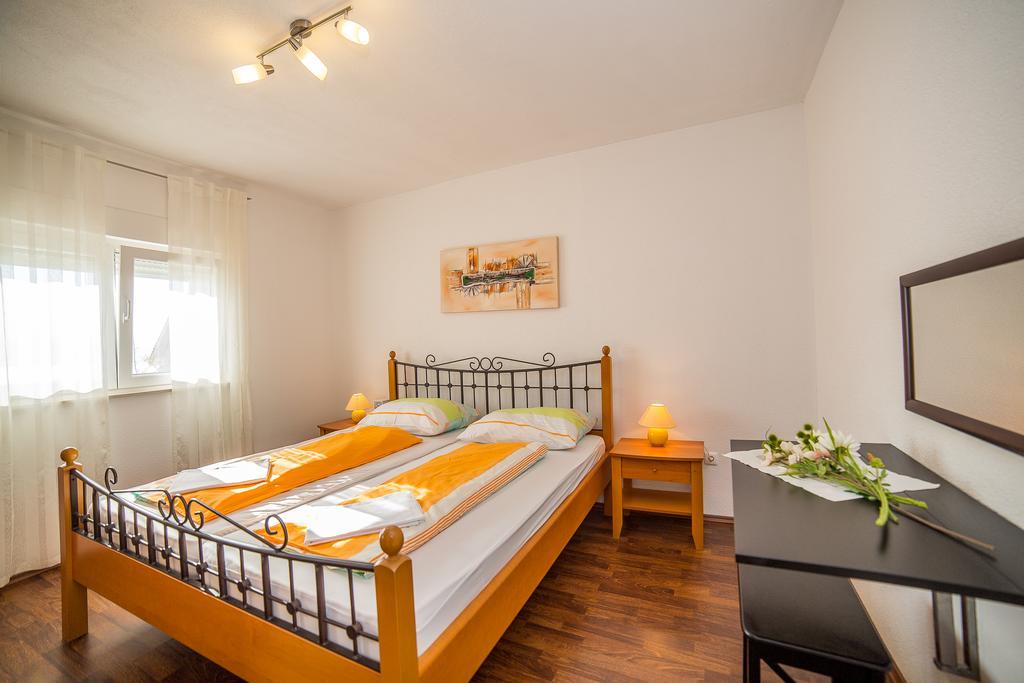 Apartments Kati Omiš Eksteriør billede