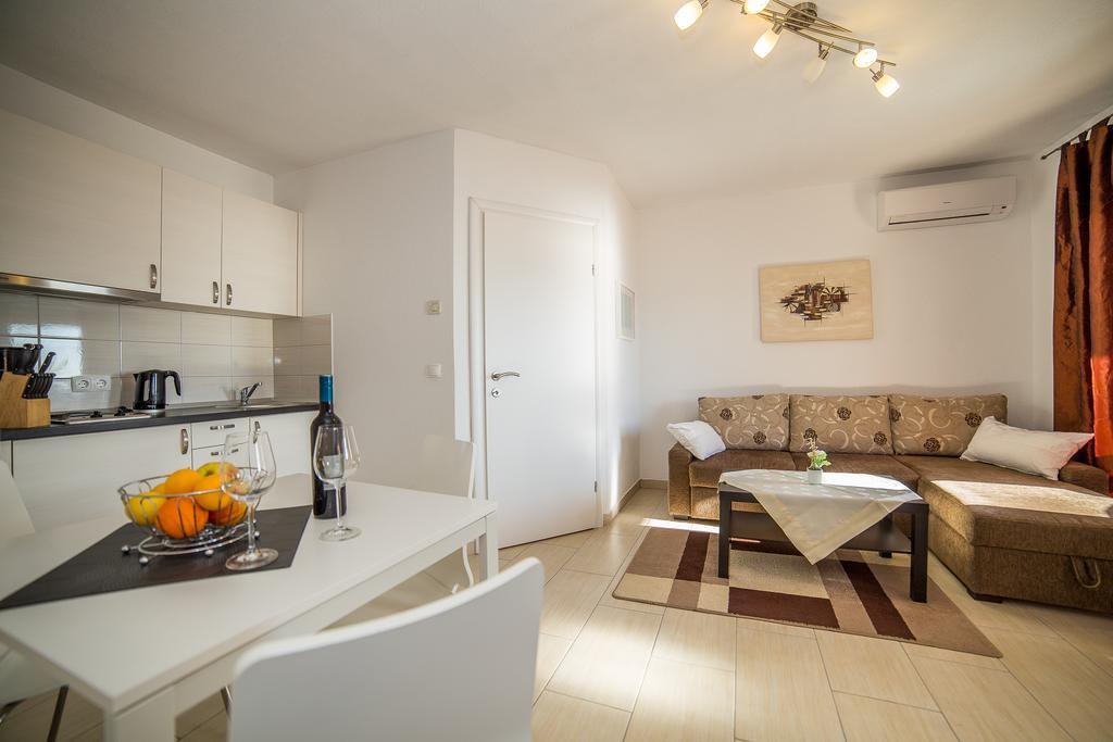 Apartments Kati Omiš Eksteriør billede