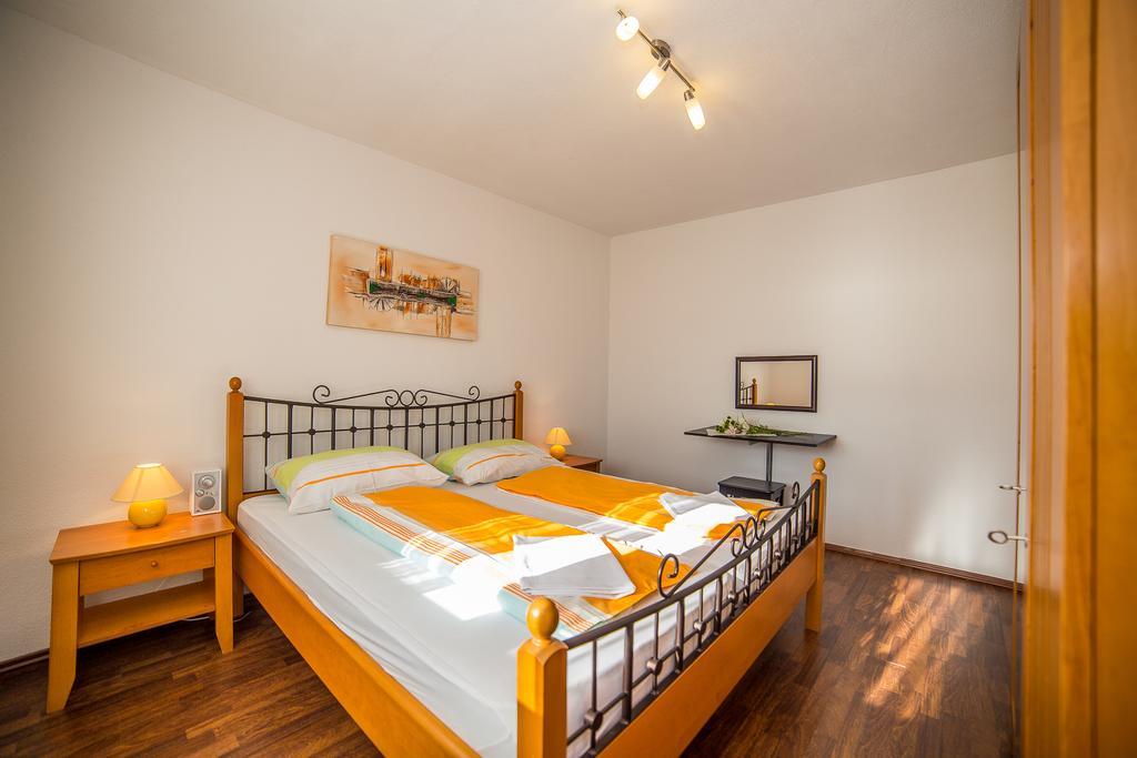 Apartments Kati Omiš Eksteriør billede