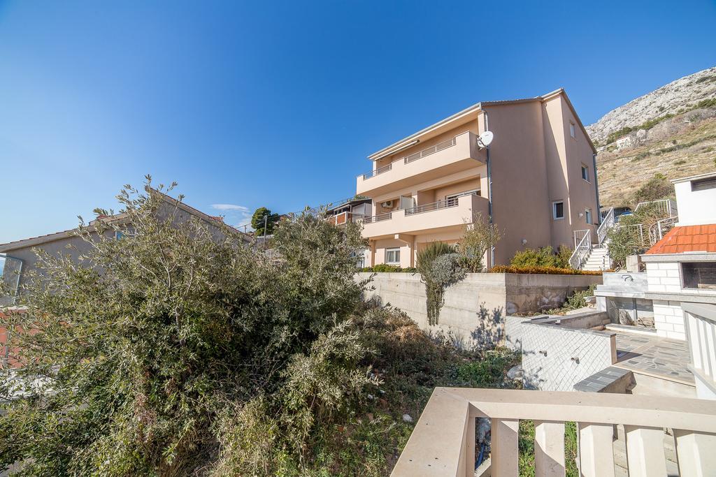 Apartments Kati Omiš Eksteriør billede